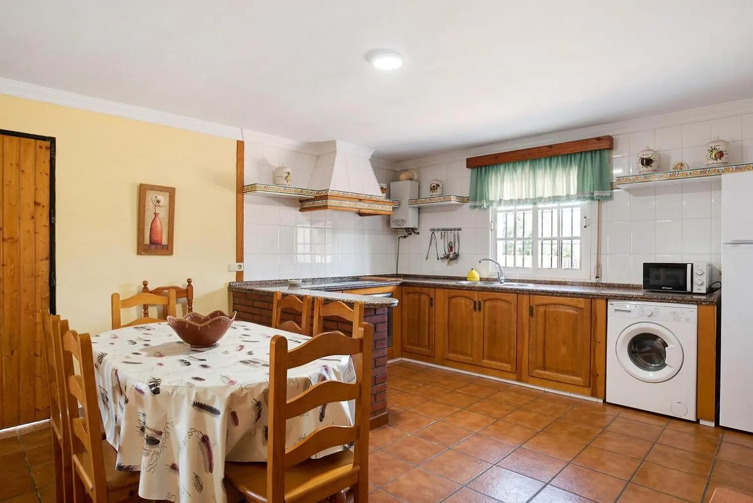 Chalet Robles contacts